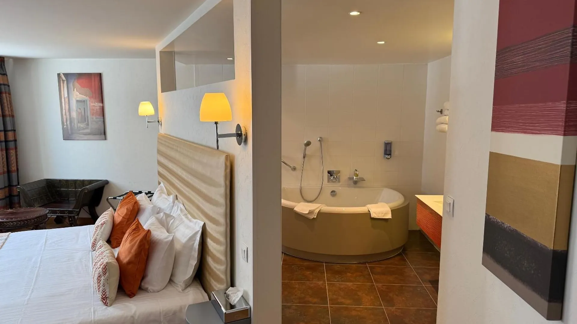 Hotel Restaurant Lesage Sarzeau 3*,  France