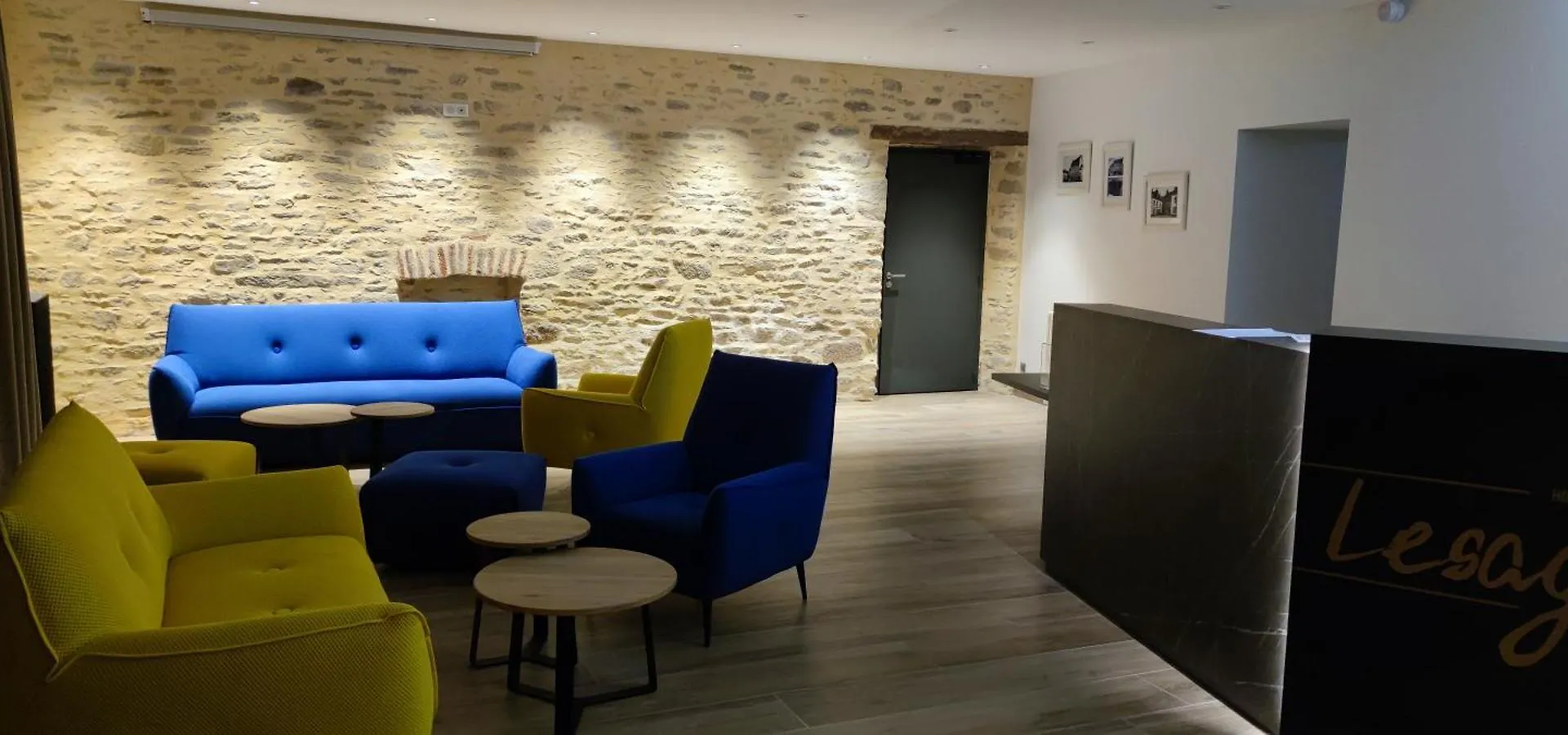 ***  Hotel Restaurant Lesage Sarzeau France